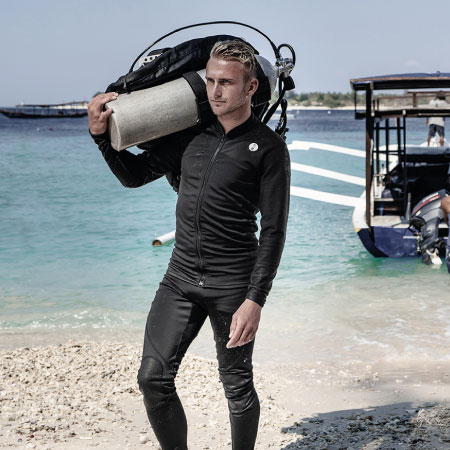 https://thehonestdiver.com/wp-content/uploads/2020/06/Fourth-Element-Thermocline-Jacket-and-leggings-combo-for-Scuba-Diving.jpg