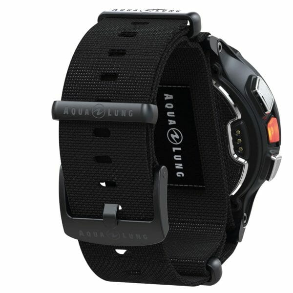 Aqualung i200c dive computer in nato black from the back