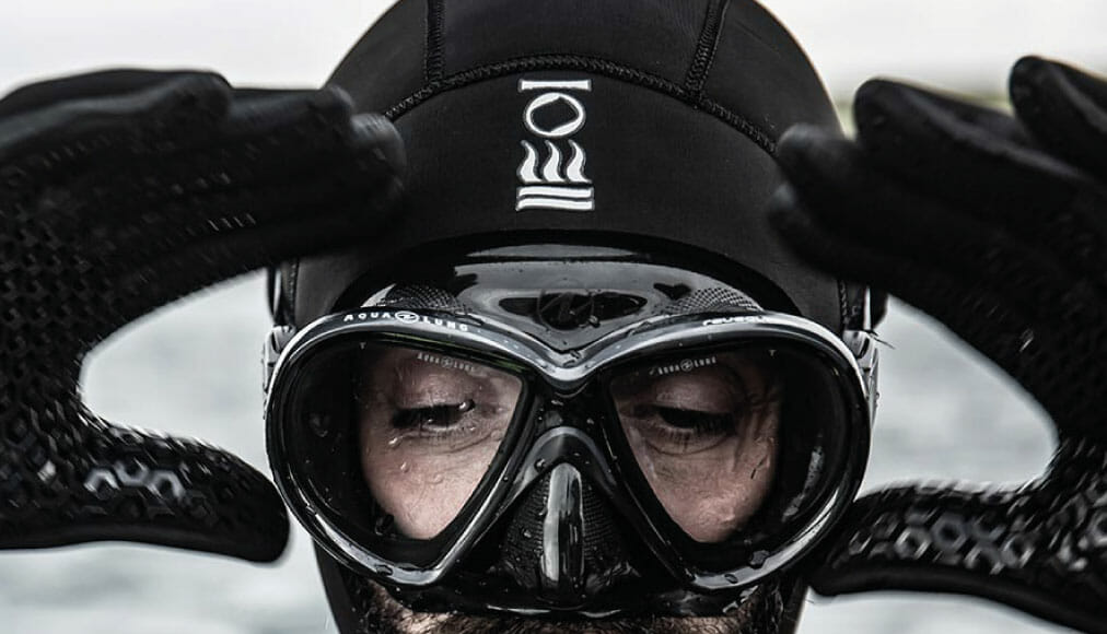https://thehonestdiver.com/wp-content/uploads/2021/01/Fourth-Element-5mm-Hooded-Vest-With-Mask.jpg