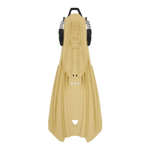 Aqualung Storm fin in sand from the back