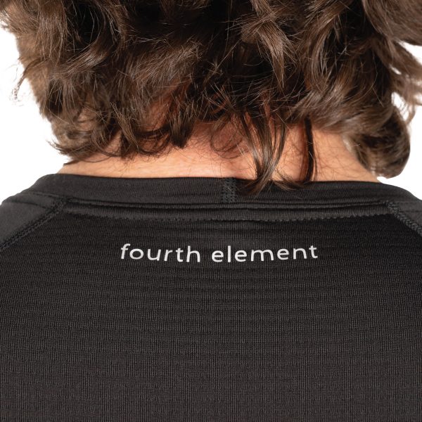 Close up of the Fourth Element J2 Longsleeve top neck