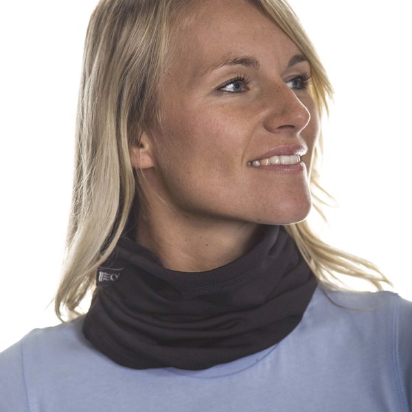 Diver wearing the Fourth Element Neck Snug